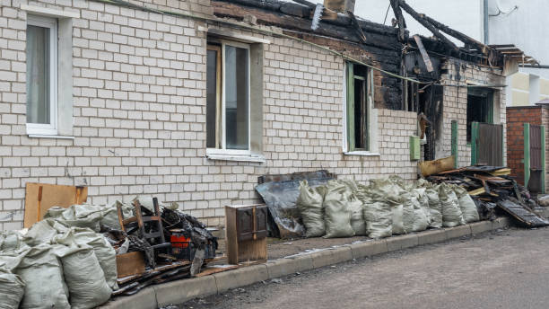 24/7 Emergency Fire Damage Removal experts in Bowling Green, FL